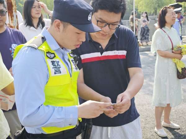 牛跟投 今天中考，闵行警方因地制宜制定“一点一方案”